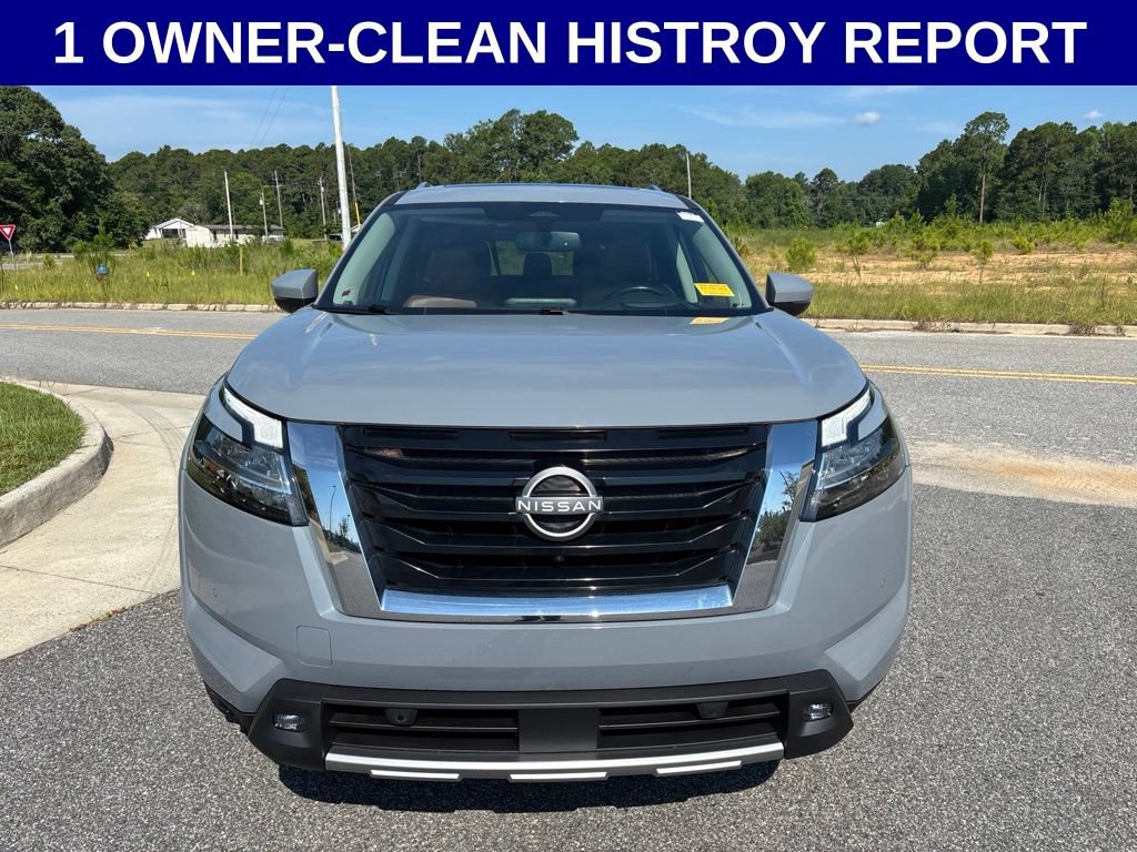 Used 2022 Nissan Pathfinder Platinum w/ Cargo Package AWD/4WD image 12