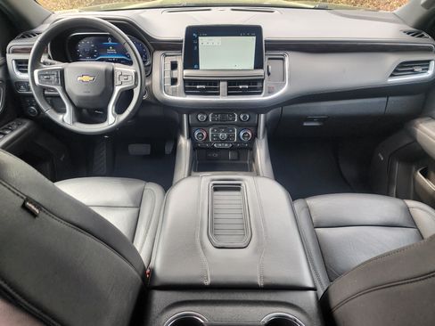 Used 2024 Chevrolet Suburban LT AWD/4WD image 18