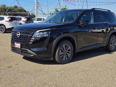 New 2026 Nissan Pathfinder SV AWD/4WD image 8
