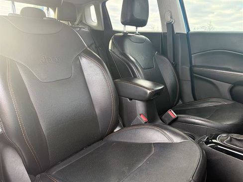 Used 2020 Jeep Compass Limited image 23