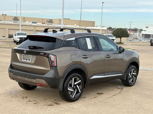 New 2026 Nissan Kicks SV image 6