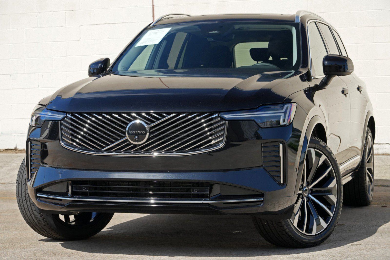 Used 2026 Volvo XC90 B6 Plus AWD/4WD image 3