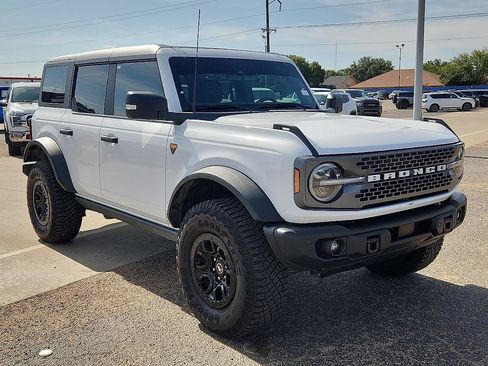 Used 2023 Ford Bronco Badlands AWD/4WD image 4