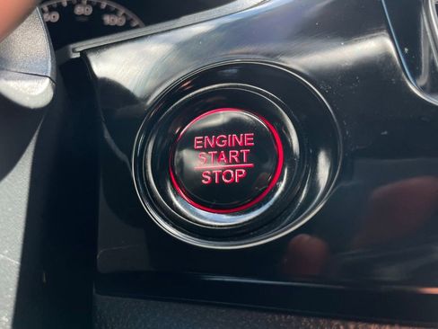 Certified 2025 Honda Civic Sport image 21