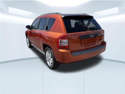 Used 2010 Jeep Compass Sport image 11