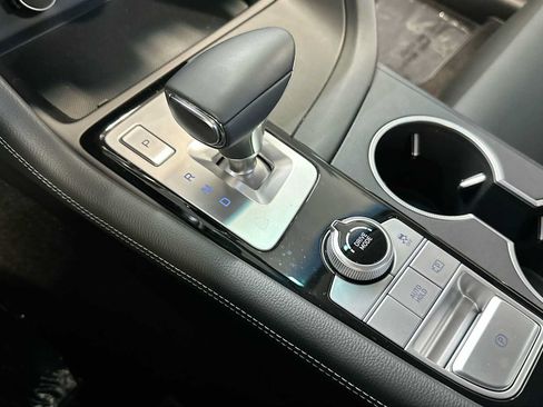 Used 2023 Genesis G70 2.0T RWD image 21