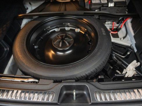 New 2026 Mercedes-Benz GLC 300 4MATIC image 32
