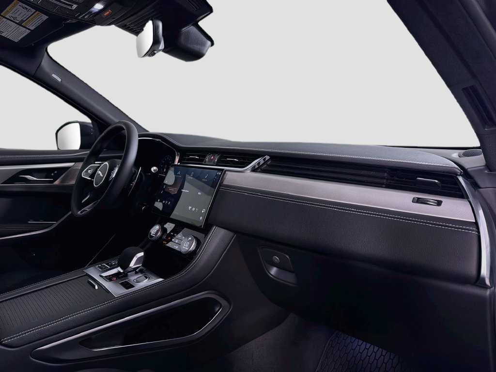 New 2026 Jaguar F-PACE R-Dynamic S AWD/4WD image 31