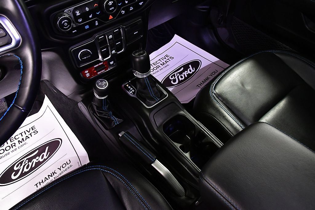 Used 2021 Jeep Wrangler Unlimited Rubicon 4xe w/ Cold Weather Group AWD/4WD image 20
