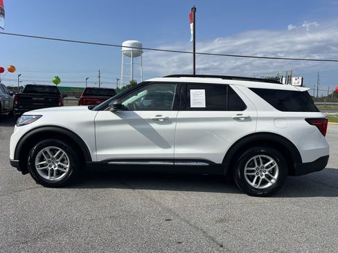 Used 2025 Ford Explorer Active w/ Active Comfort Package image 24