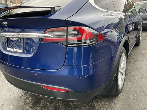 Used 2018 Tesla Model X 100D image 86
