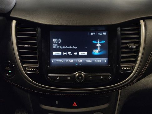 Used 2017 Chevrolet Trax LT w/ LT Convenience Package image 25