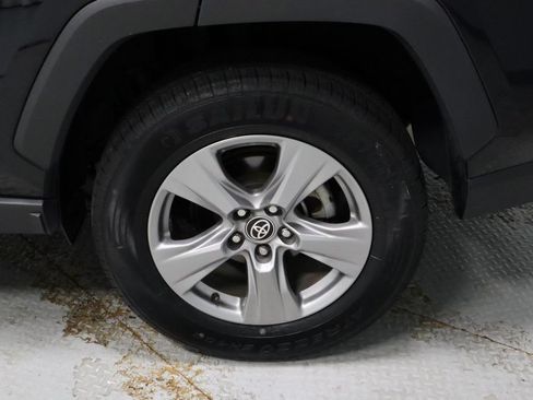 Used 2024 Toyota RAV4 XLE AWD/4WD image 19