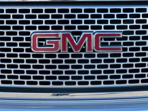 Used 2016 GMC Yukon Denali w/ Open Road Package image 42