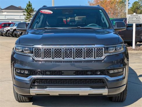 Used 2022 Jeep Grand Wagoneer Series III w/ Rear Seat Video Group 1 image 9