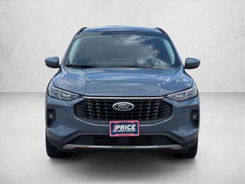Used 2025 Ford Escape Platinum AWD/4WD image 2