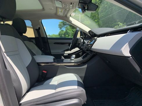 Certified 2024 Land Rover Range Rover Evoque Dynamic SE image 15