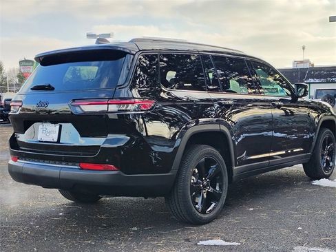 New 2025 Jeep Grand Cherokee L Altitude image 8