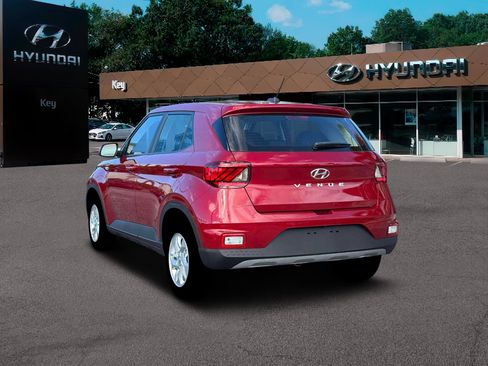 New 2026 Hyundai Venue SE image 5