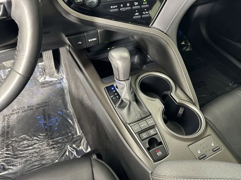 Used 2024 Toyota Camry XSE image 17