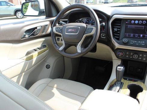 Certified 2018 GMC Acadia Denali w/ Technology Package AWD/4WD image 27