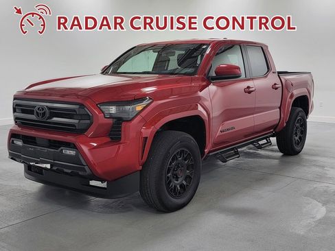 Certified 2025 Toyota Tacoma SR5 image 3