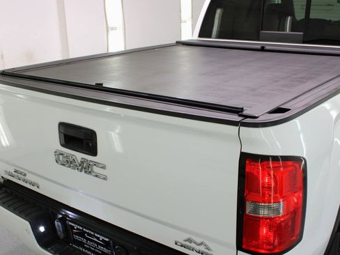 Used 2016 GMC Sierra 2500 Denali w/ Duramax Plus Package AWD/4WD image 19