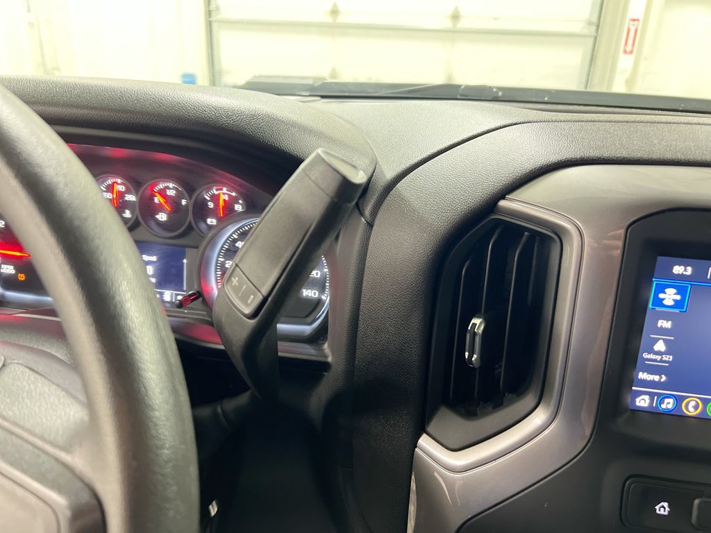 Used 2024 Chevrolet Silverado 2500 Custom w/ Custom Value Package AWD/4WD image 17