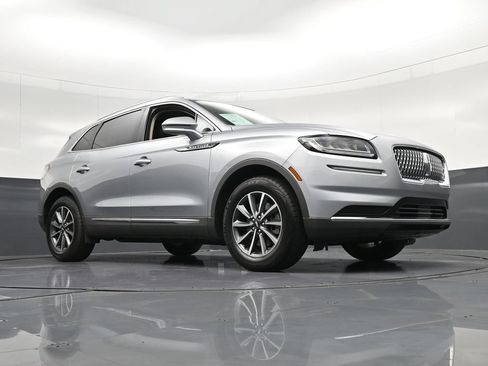 Used 2021 Lincoln Nautilus FWD image 34
