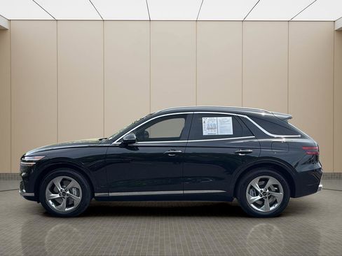 Certified 2026 Genesis GV70 2.5T AWD/4WD image 2