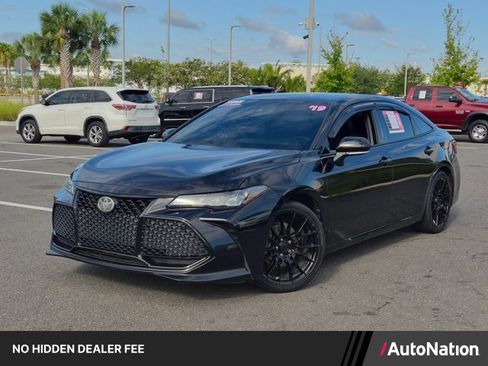 Used 2019 Toyota Avalon XSE FWD image 1