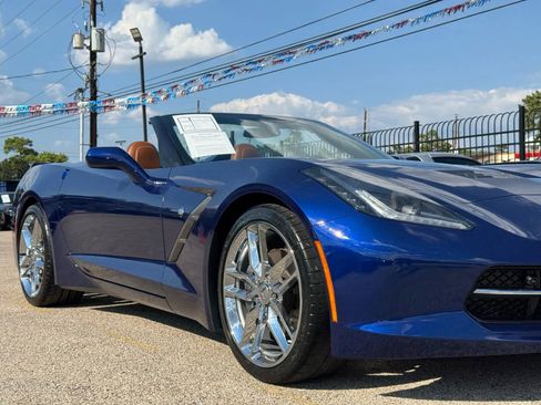 Used 2017 Chevrolet Corvette Stingray Convertible w/ 3LT Preferred Equipment Group image 19