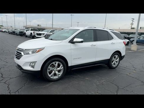 Used 2021 Chevrolet Equinox Premier AWD/4WD image 4