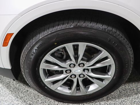 Used 2022 Cadillac XT5 Premium Luxury AWD/4WD image 11