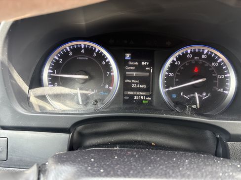 Used 2019 Toyota Highlander XLE AWD/4WD image 6