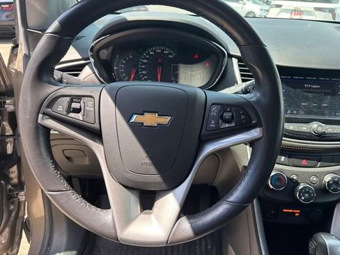 Used 2022 Chevrolet Trax LT w/ Sport Edition AWD/4WD image 15
