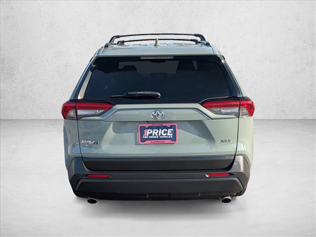 Used 2019 Toyota RAV4 XLE w/ Convenience Package FWD image 6