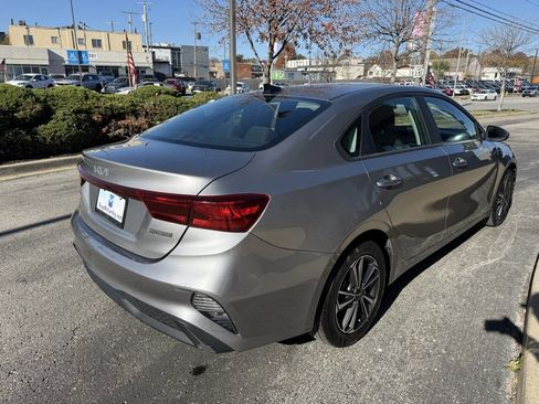 Used 2023 Kia Forte LXS image 11