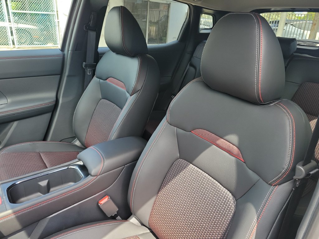 New 2027 Nissan Kicks SR FWD image 24