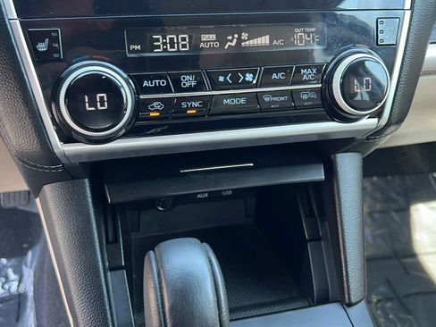 Used 2018 Subaru Outback 3.6R Limited AWD/4WD image 14