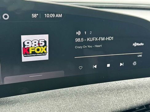 Used 2024 Lucid Air Pure image 21