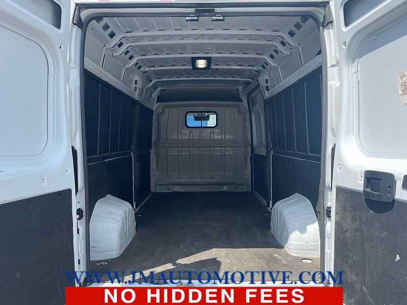 Used 2025 RAM ProMaster 2500 w/ Convenience Group FWD image 5
