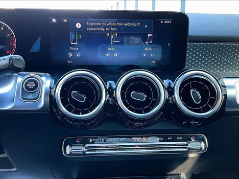 Used 2025 Mercedes-Benz GLB 250 image 18