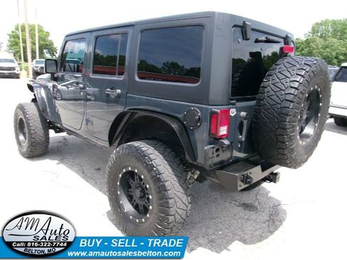 Used 2017 Jeep Wrangler Unlimited Sport AWD/4WD image 3