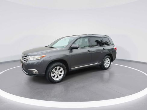 Used 2013 Toyota Highlander SE AWD/4WD image 4