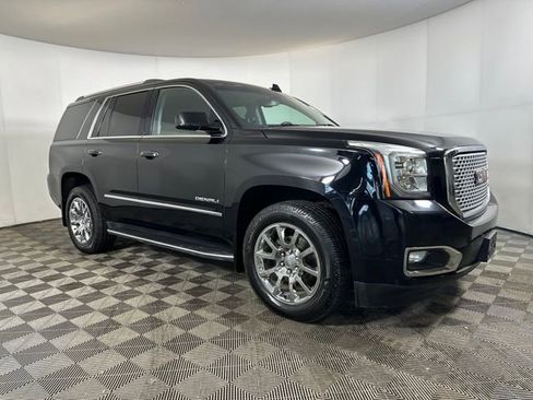 Used 2017 GMC Yukon Denali w/ Open Road Package image 2