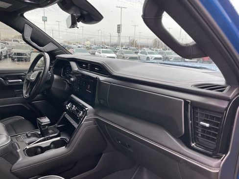 Used 2023 GMC Sierra 1500 AT4X image 21