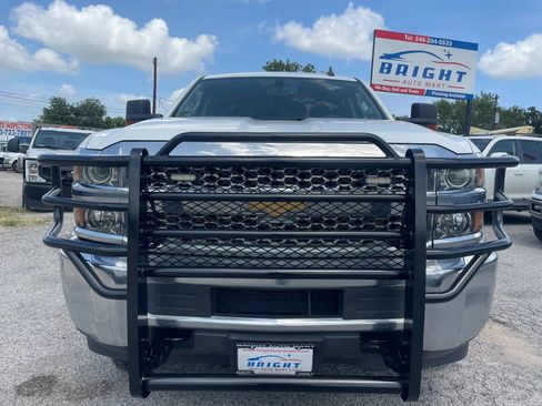 Used 2019 Chevrolet Silverado 2500 W/T w/ Snow Plow Prep Package AWD/4WD image 2