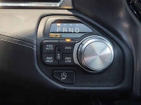 Used 2025 RAM 1500 Limited AWD/4WD image 29