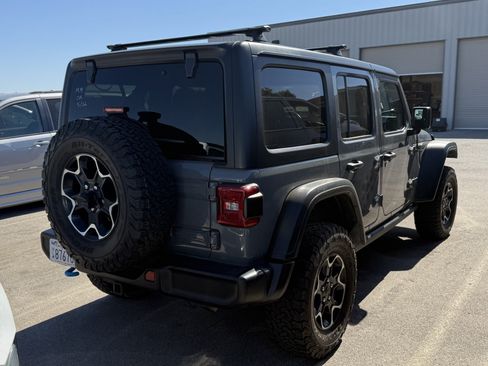 Used 2023 Jeep Wrangler Unlimited Rubicon 4xe w/ Cold Weather Group AWD/4WD image 12